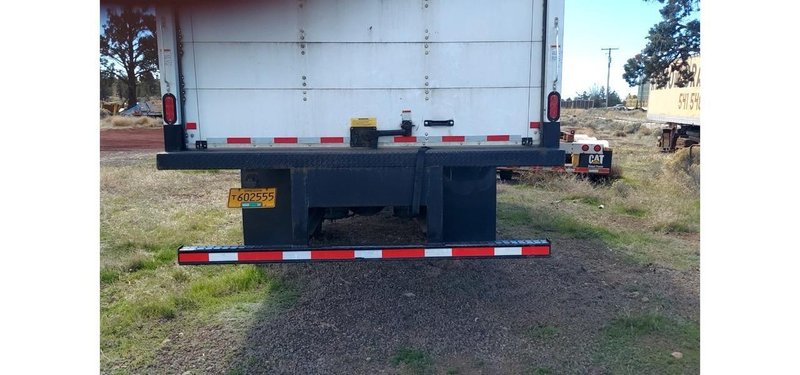 International 4300 SBA Box/Service Truck, 2018