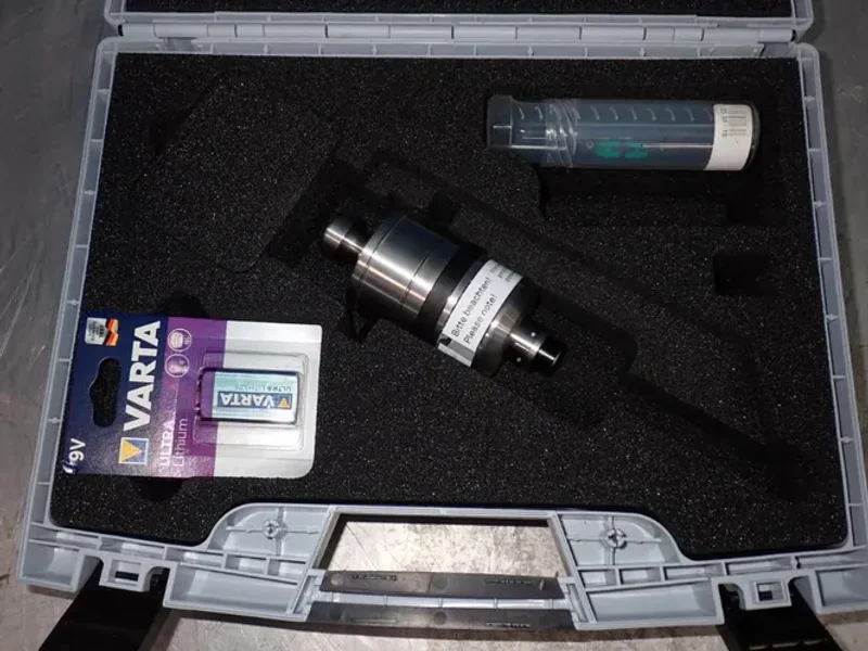 HEXAGON SPINDLE TOUCH PROBE W/CASE  -  IRP25.50