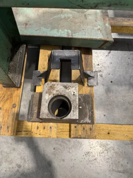 METAL MUNCHER MM61E18  49 Ton Ironworker USA #8135