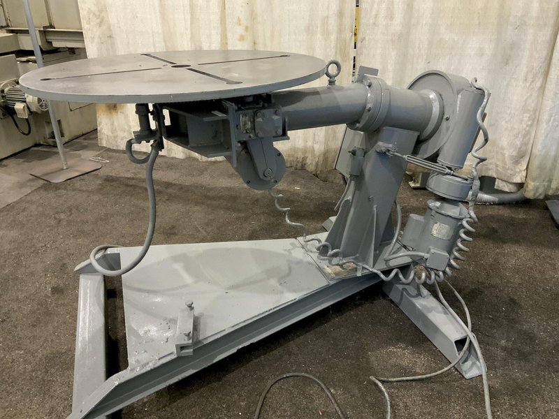 1000 LB RANSOME MODEL # SW10A WELDING POSITIONER: STOCK #80753