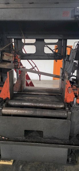 30" X 25" HEM WF160LA-DC AUTOMATIC BANDSAW. STOCK # 0757926