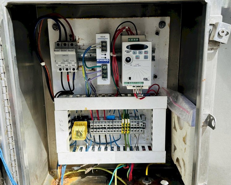 Urschel Laboratories Inc.  |  10 Station Semi-Automatic Rotating Onion Slicer