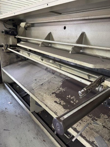 2004 Birmingham H-0645 Hydraulic Shear (#5748)