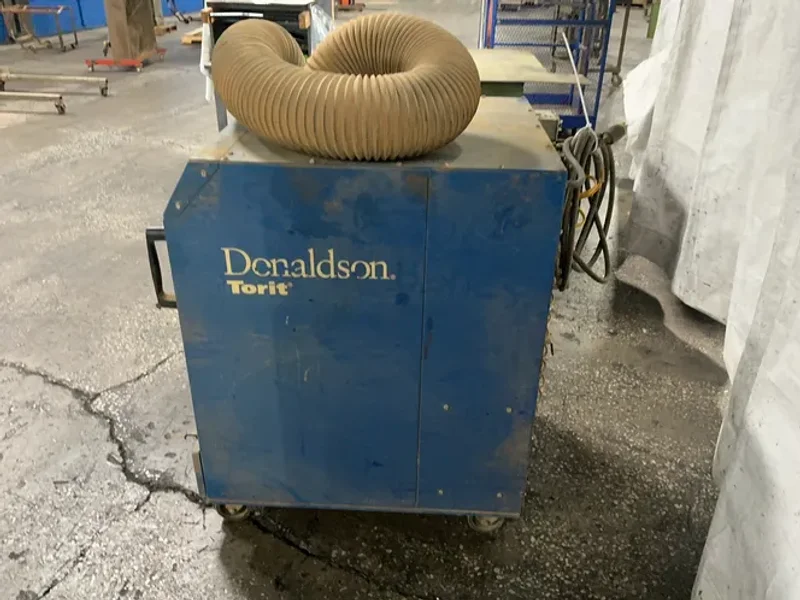 DONALDSON DUST COLLECTOR  -  EZ TRUNK