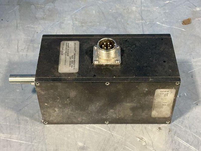 ACCU-CODER INCREMETNAL SHAFT ENCODER  -  716*-0360-HV-HD10-8-S-S-N