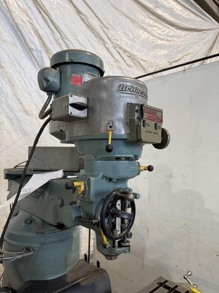 2 HP BRIDGEPORT SERIES 1 VERTICAL KNEE MILL. STOCK #1215025