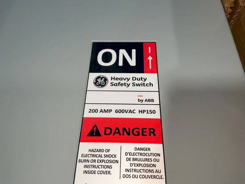GENERAL ELECTRIC SAFETY SWITCH  -  TH3364R