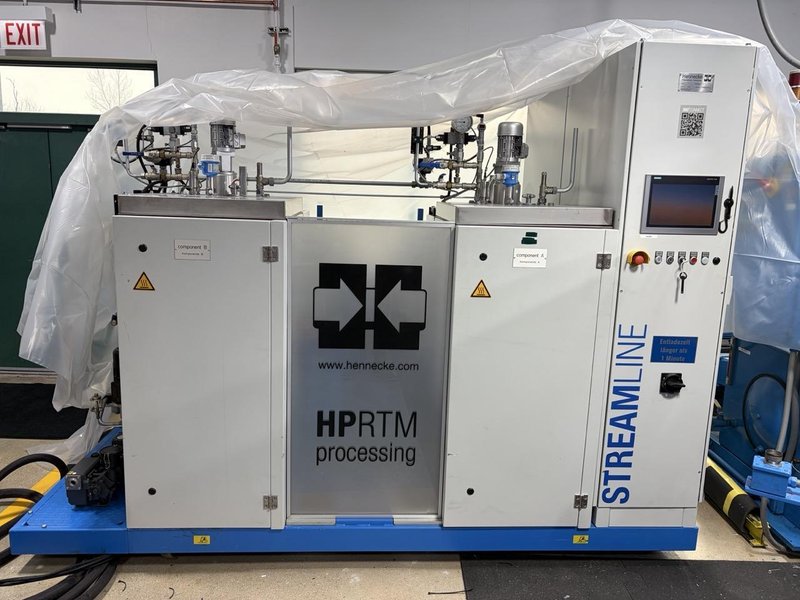 Hennecke HP‑RTM  High‑Pressure Polyurethane Metering Machine Streamline,  2016 – Low hours,   MN 10-RTM Mixing Head