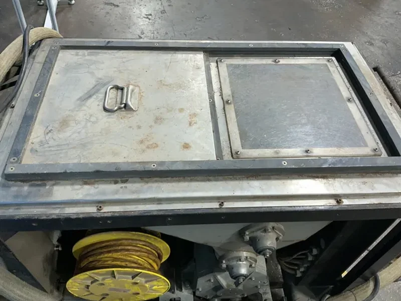 COLD JET INC 85-325 PSI DRY ICE BLASTING MACHINE  -  2A0066A