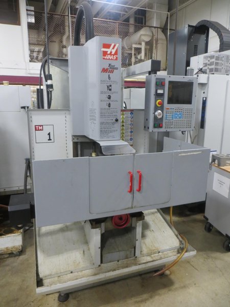 Haas TM-1 CNC Tool Room Mill, Haas 32-Bit CNC Control, 40 Taper, Splash Guards, Coolant Tank &amp; Pump- Auction Item