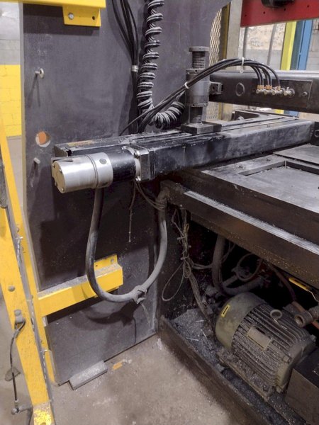50 TON x 6' AMADA MODEL #RG50 HYDRAULIC PRESS BRAKE NC9-EX CONTROL, 1987: STOCK #19273