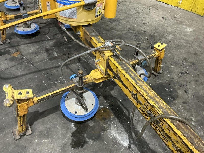4000 LBS X 16' ANVER MODEL #M250M-L VACUUM SHEET LIFTER 2014 :  YOBRO #26248