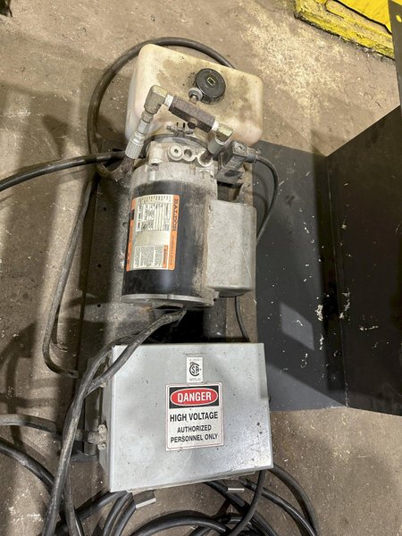 4000 LB X 48" X 40"  ECONO-LIFT MODEL #SL24-40 HYDRAULIC SCISSOR LIFT TABLE WITH ROLLER TOP: STOCK #20950