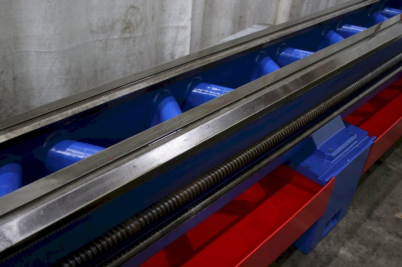 TARNOW ENGINE LATHE: STOCK #76223