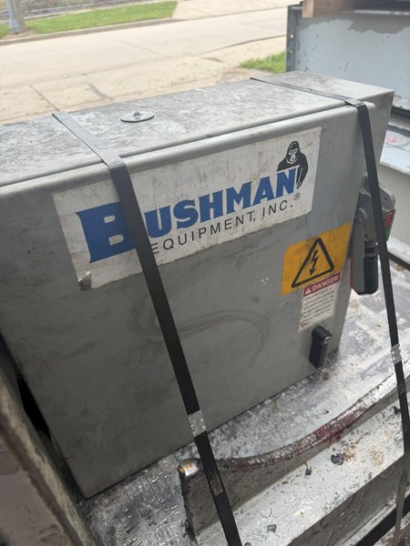 12,000 LB BUSHMAN MODEL #9604 MECHANICAL COIL FLIPPER UPENDER: YOBRO #26213