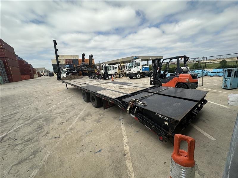 PJ LD402 Trailer, 2023 – 40 Ft Gooseneck Lowboy, Dual Tandem, 25,000 GVWR