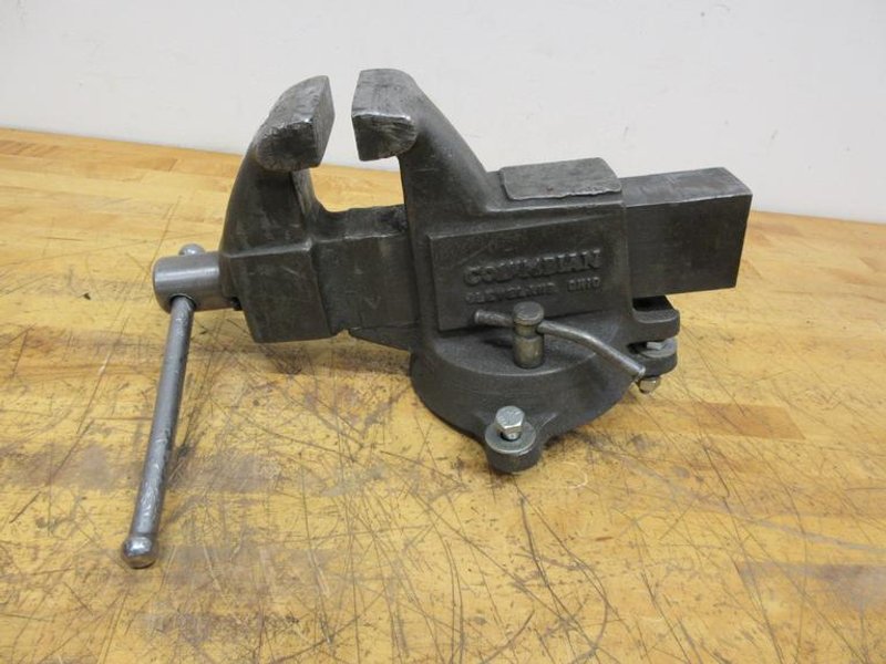 Columbian 4" Heavy Duty Swiveling Bench Vise- Auction Item