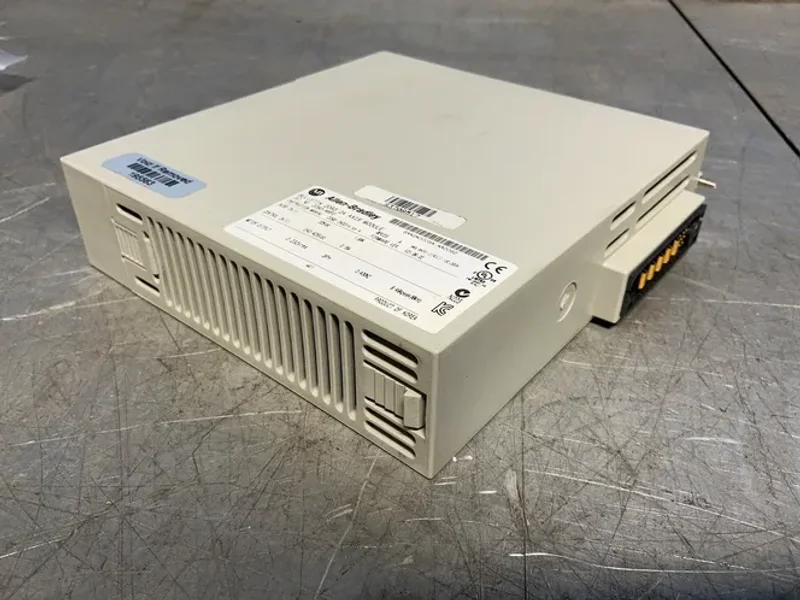 Allen-bradley 2 A Output Bulletin 2093 Kinetix 2000 2a Axis Module - 2093-amp2 / 2093-amp5