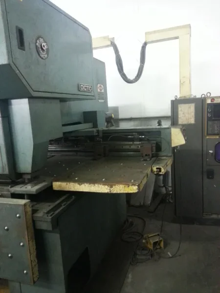 1984 AMADA 30-30-40 | Punches, Fabricating