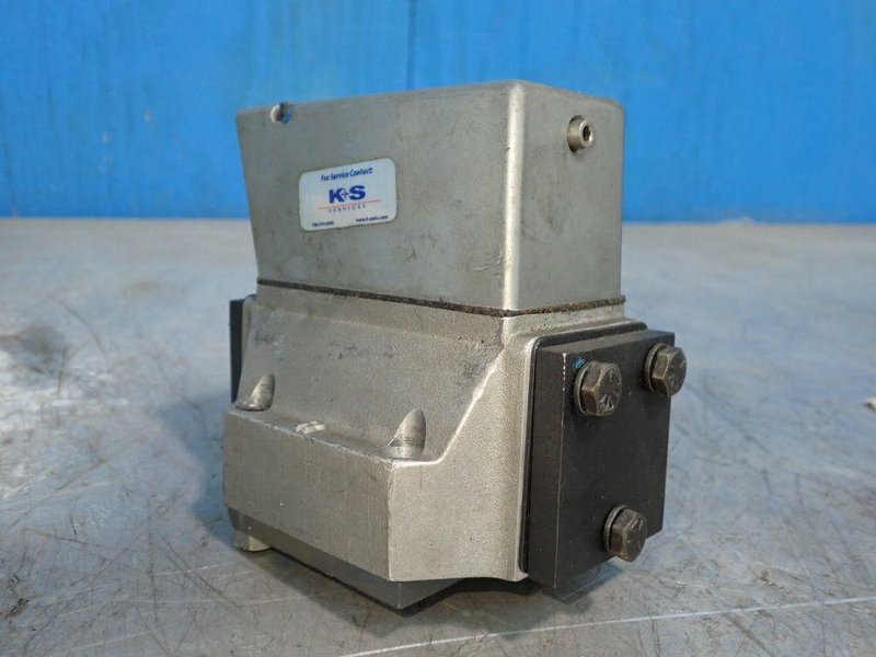 MOOG VALVE  -  062-321