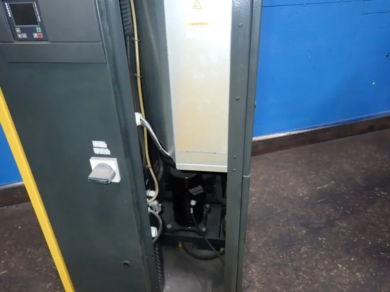 KAESER REFRIGERATED DRYER  -  TE122