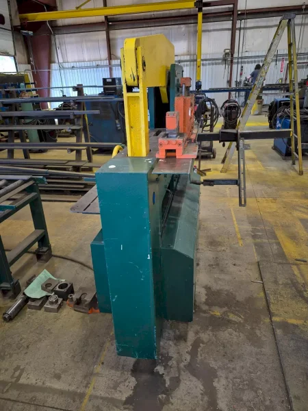 90 TON SCOTCHMAN 9012-24M HYDRAULIC IRONWORKER