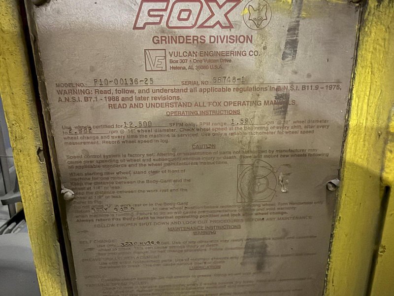 Fox model F10-00136-25 left hand 25hp single end snag grinder s/n 56748-1 with safety guard and disconnect