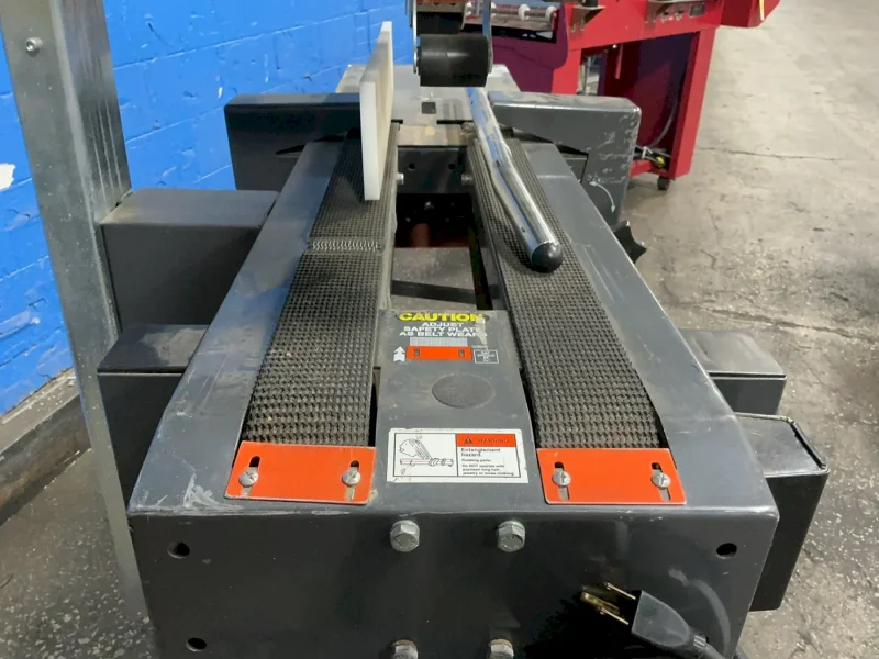 LOVESHAW 8.5” X 28” UNIFORM PRESSURE SENSITIVE CASE TAPPER  -  LD-7D/M