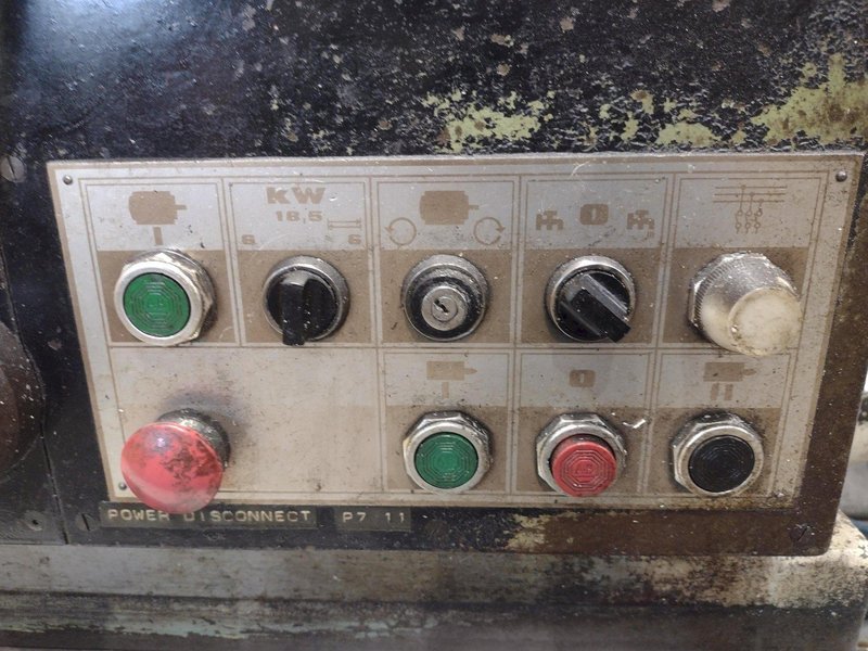 TOS MODEL #SUS-80 ENGINE LATHE : YOBRO 25404