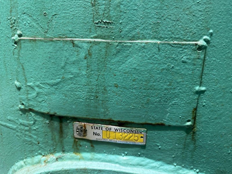 WOOD INDUSTRIAL VERTICAL AIR STORAGE TANK: STOCK #23044