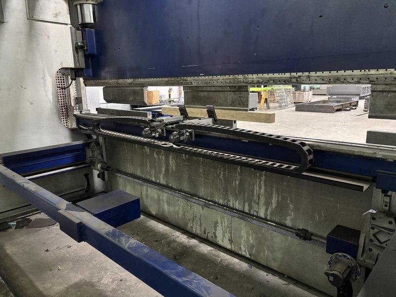 400 Ton x 13′ MVD Wysong CNC Press Brake, 2019 – 4 Axis Backgauge