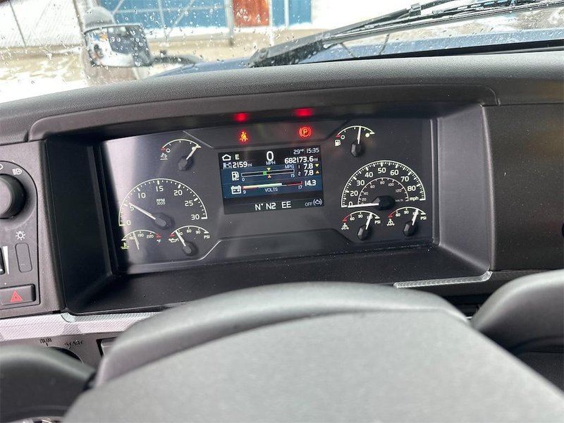 2021 Volvo VNL64T860 Stock #229000