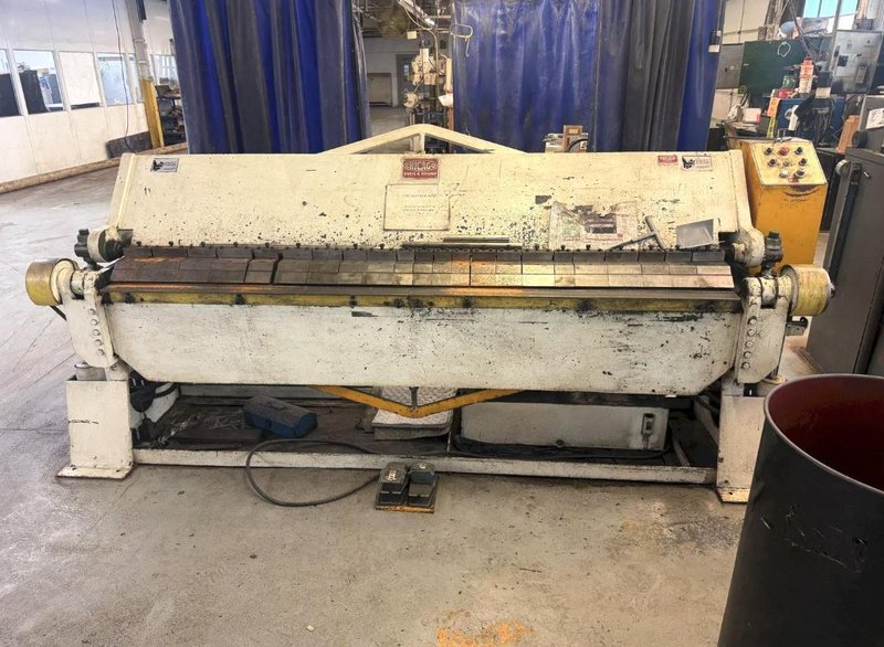 8' X 12GA CHICAGO DREIS &amp; KRUMP HBPU812-6 HYDRAULIC BOX-N-PAN FINGER BRAKE. STOCK # 0980126
