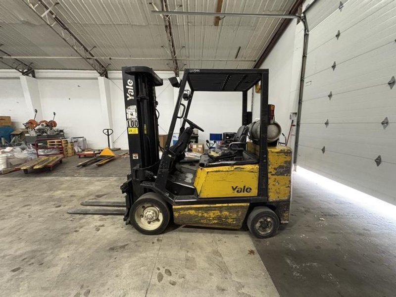 Yale GC060TFNVAE084 6,000 lb Capacity LPG Sit-Down Forklift- Auction Item