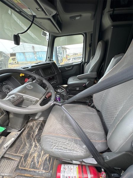 2022 Volvo VNL64T 760 4V4NC9EH7NN602666