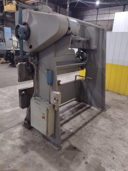 55 TON X 8' CHICAGO D&amp;K MODEL #68-B MECHANICAL PRESS BRAKE: STOCK #23632