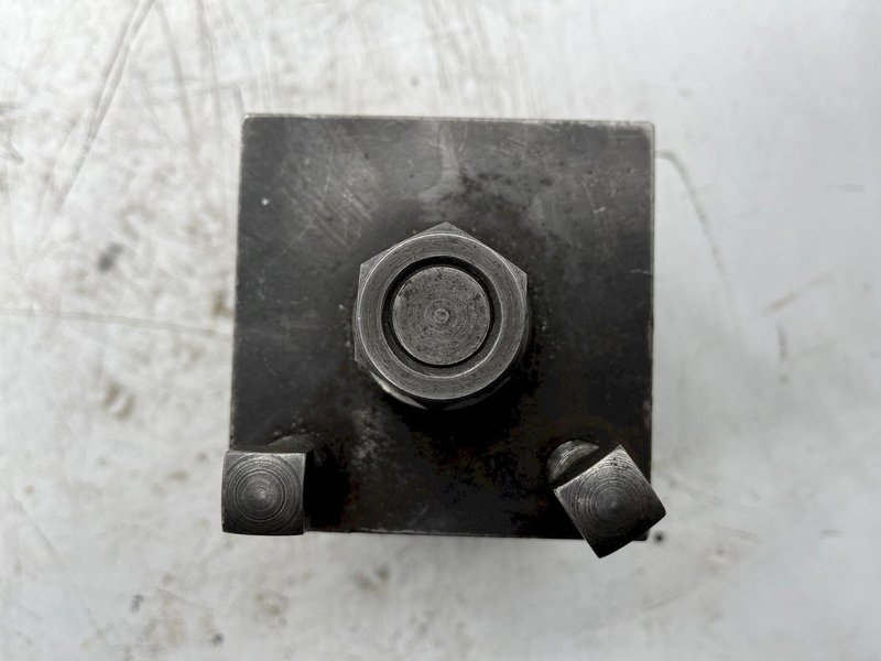 QUICK CHANGE TOOL HOLDER STOCK #16228