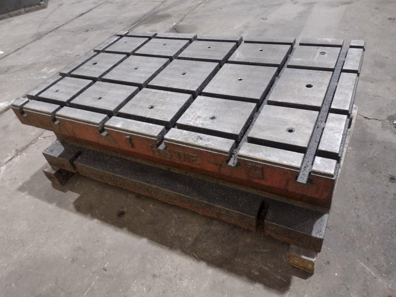 51&quot; X 31&quot; X 14 1/2&quot; T-SLOTTED LAYOUT RISER TABLE / FLOOR PLATE: STOCK #19755