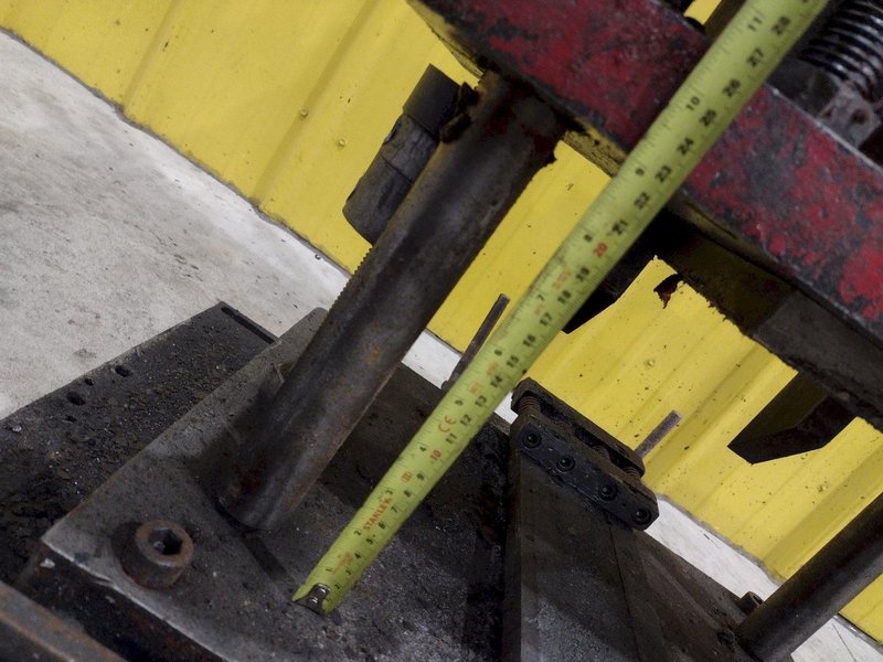3 TON AIRAM 4 POST ROLLFORMER CUTOFF / PUNCH PRESS: STOCK #22112