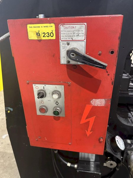 80 TON x 8' AMADA MODEL #RG-80 HYDRAULIC PRESS BRAKE NC9-EX CONTROL: STOCK #19753