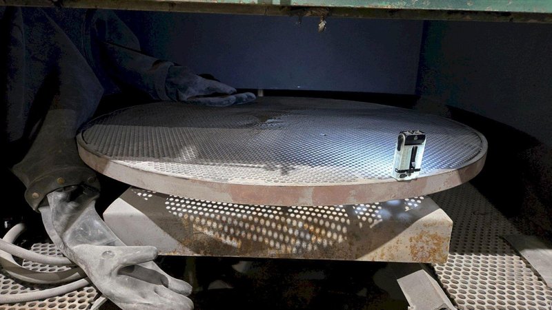 VACU BLAST 4X4PN300105 BLAST CHAMBER USED