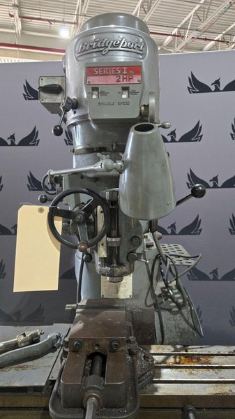 BRIDGEPORT SERIES I VERTICAL MILL 2HP 3 PH 220V USED