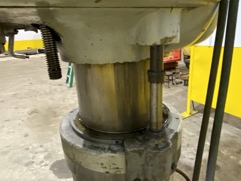 5&#039; x 13&quot; DARBERT MODEL #3676 RADIAL ARM DRILL: STOCK #20259