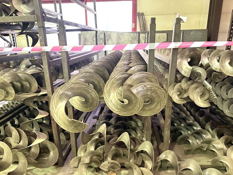 Lenham - LM 800 flight forming machine