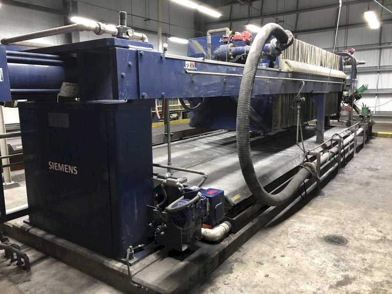 2008 Siemens model 1500n32-64/90-125/175sylc 1500 mm filter press s/n f008178 with 65- approx. 1500 x 1500 mm filters, Siemens plc controls, side bar suspension, bomb bay doors discharge