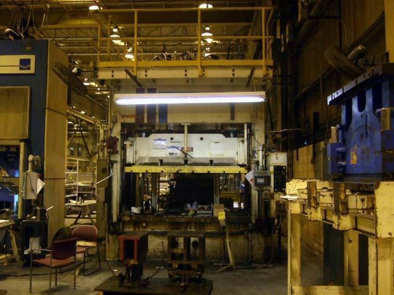 200 Ton Pacific Straight Side Hydraulic Press, 1992 – Light Curtains, Programmable Cushion Control
