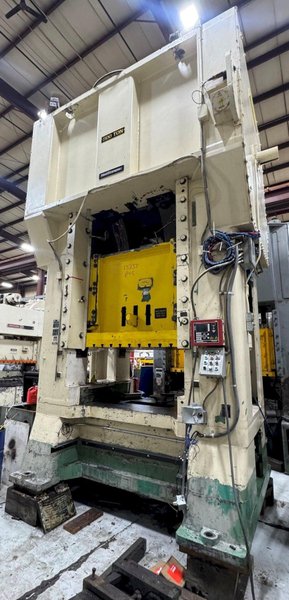 800-ton Minster E2-800-60-48 Hevi-Stamper Straight Side Stamping Press For Sale