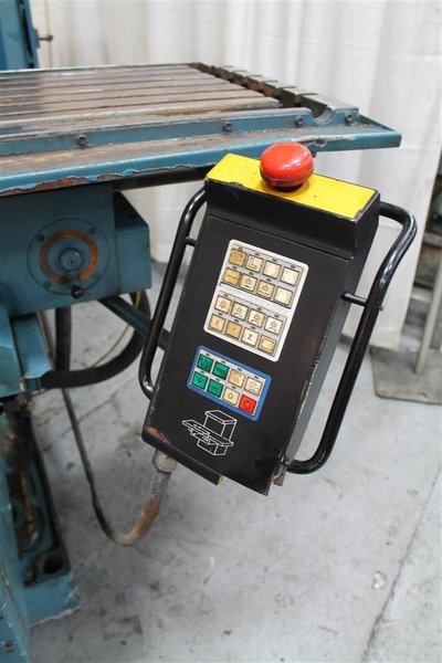 HECKERT FSS 400/S VERTICAL MILL: STOCK #61355