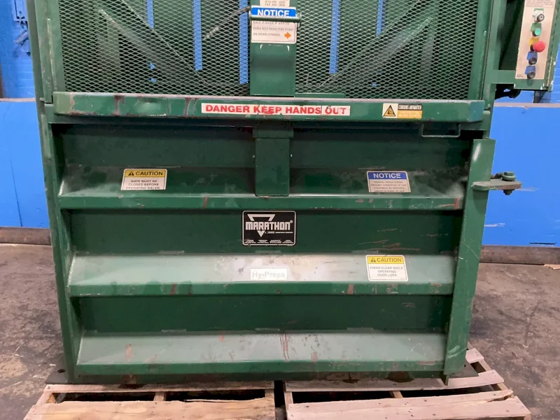 MARATHON 30”X60”X35” VERTICAL BALER  -  V-6030 04
