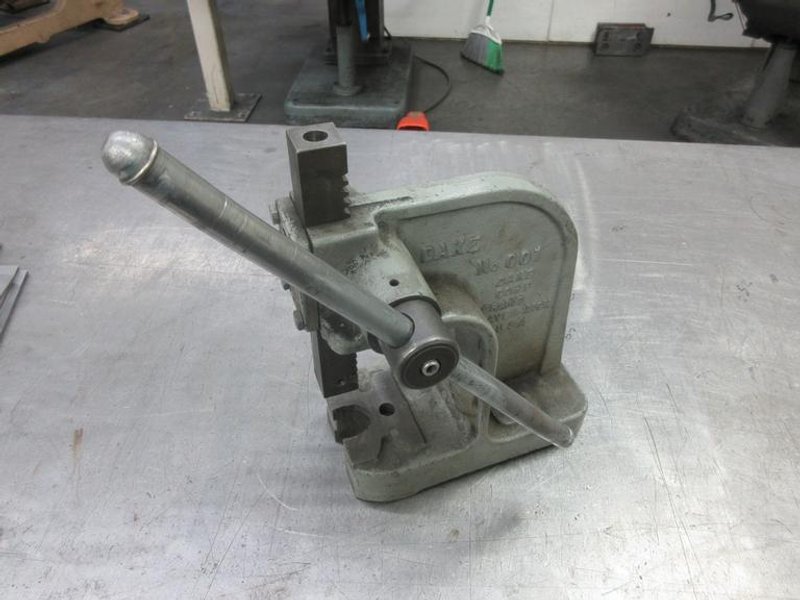 Dake #001 Arbor Press with 3.5" Throat, 5" Travel- Auction Item